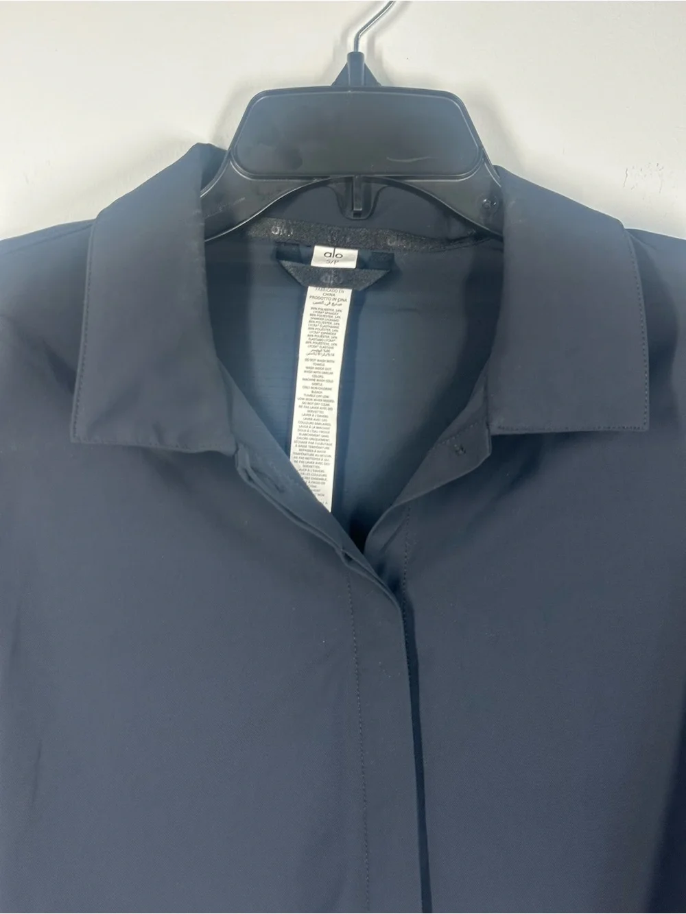 Alo Yoga Black Cropped Button Up Long Sleeve Shirt Size Small